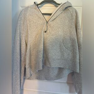Lululemon scuba- size M/L